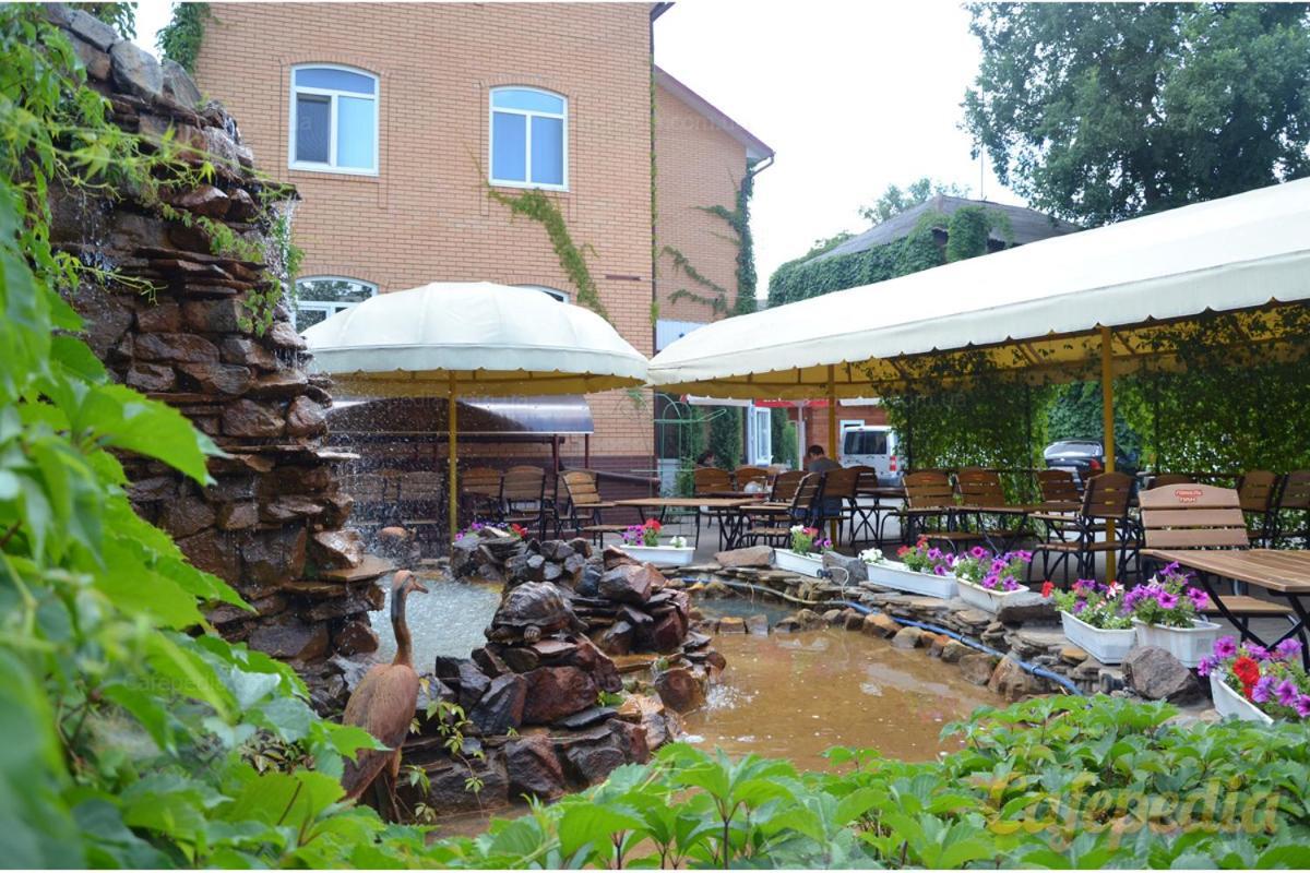 Pan Hotel Sumy Luaran gambar